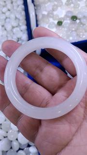 你见过这样的神秘"和田玉手镯吗?"#神秘物体