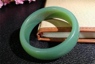 和田玉颜色的基本构成,有这样五种